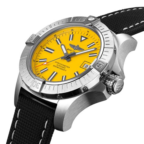 breitling avenger gelb